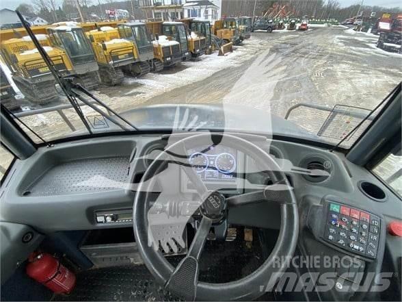 Bell B30E Zglobni damperi