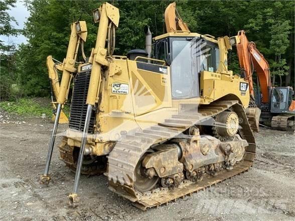 CAT D8T Buldožeri guseničari