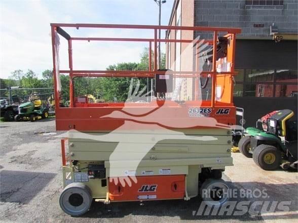 JLG 2632ES Makazaste platforme
