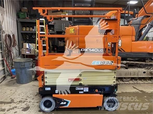 JLG ES1932 Makazaste platforme
