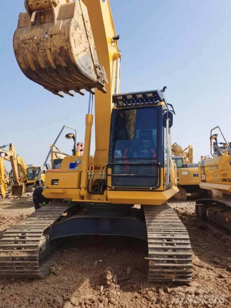 Komatsu PC 200 Bageri guseničari