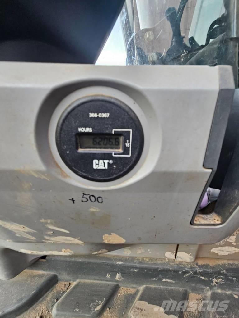 CAT 352 F Bageri guseničari