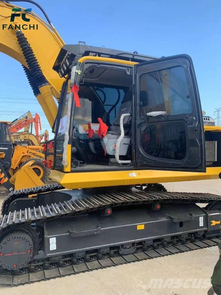 Komatsu PC 210 Mini bageri < 7t