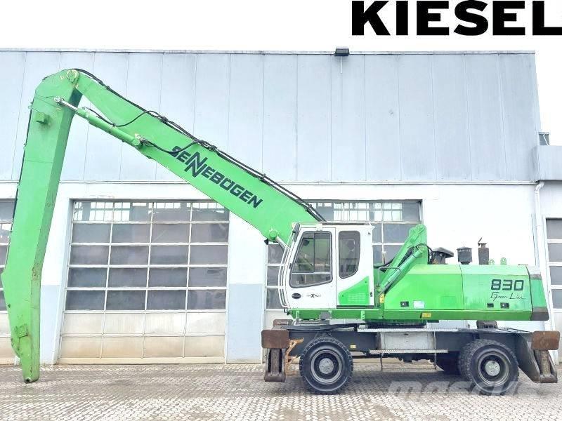 Sennebogen 830 Bageri za prenos primarnih/sekundarnih sirovina