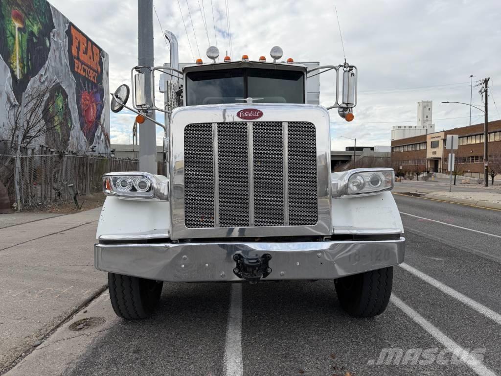 Peterbilt 367 Kiperi kamioni