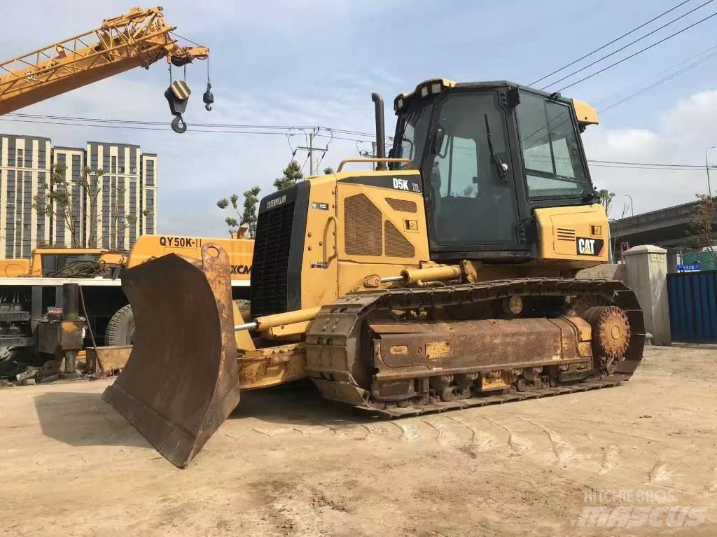 CAT D 5 K Buldožeri guseničari