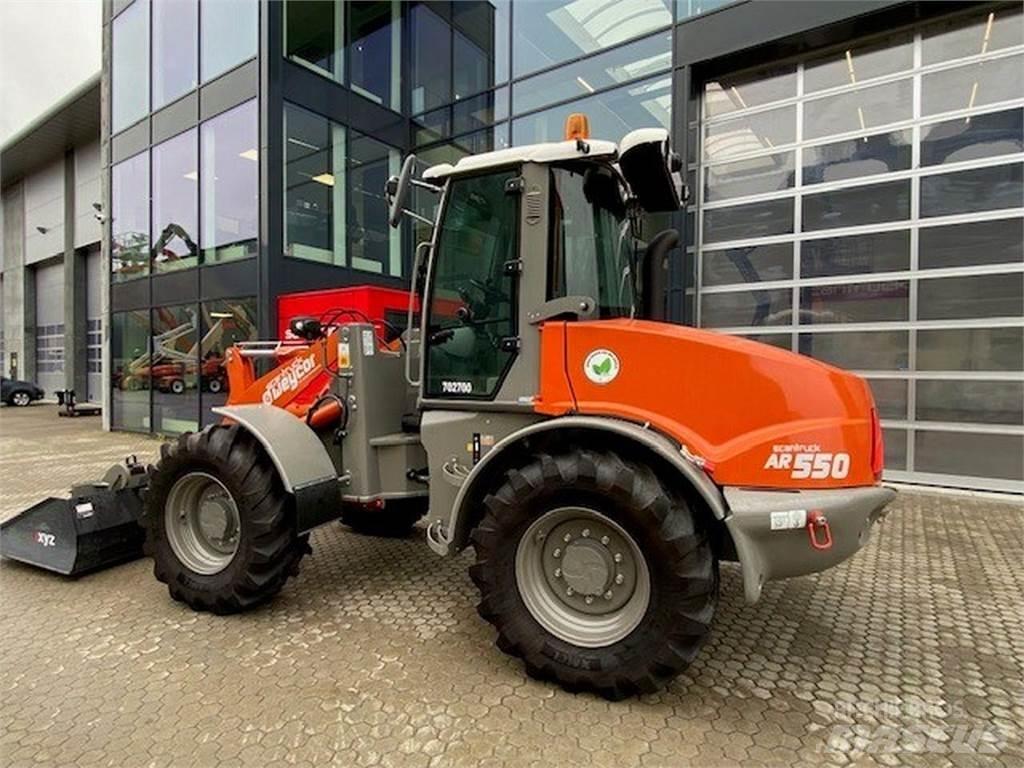 Weycor AR550 HS Višenamenski utovarivači