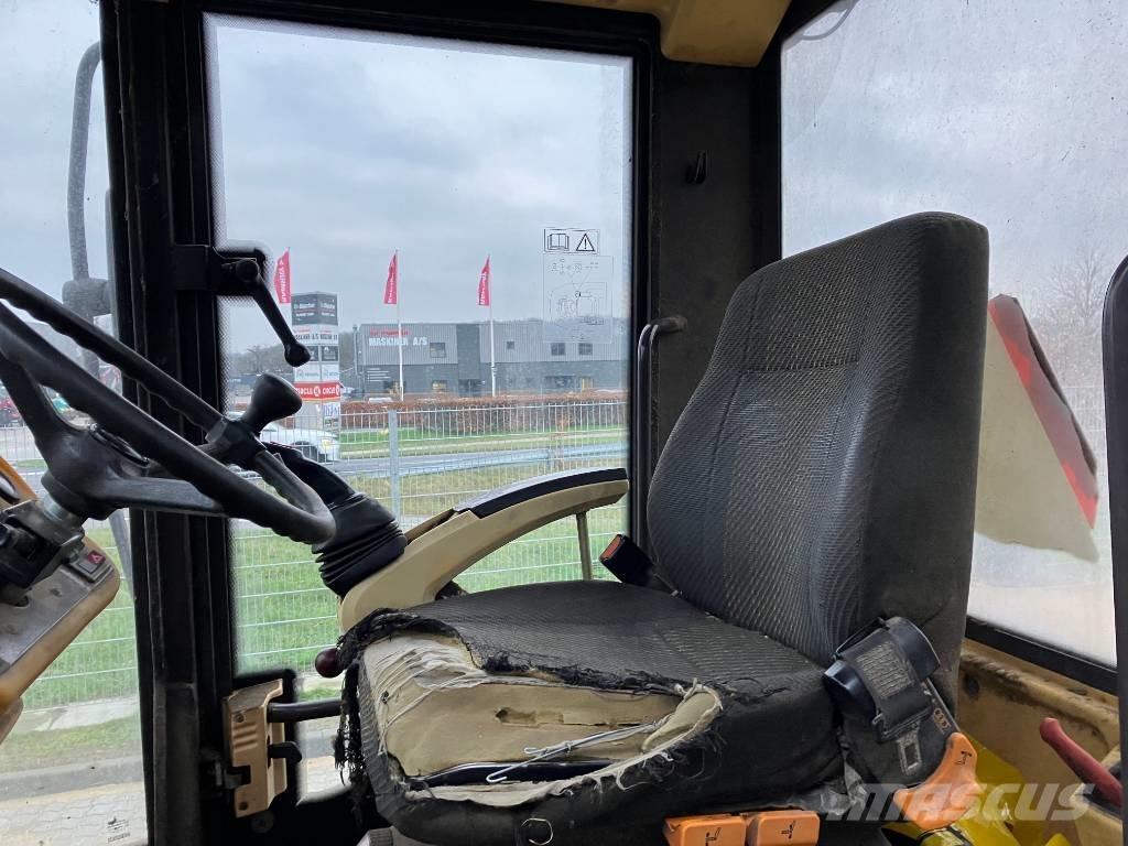 Hydrema WL 480 C Utovarivači na točkove