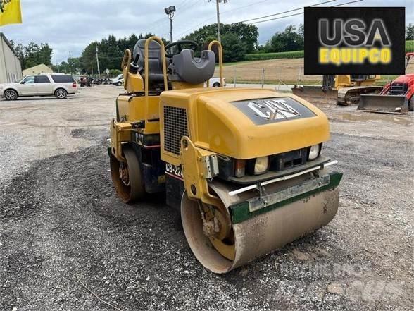 CAT CB-224E Valjci sa jednim bubnjem