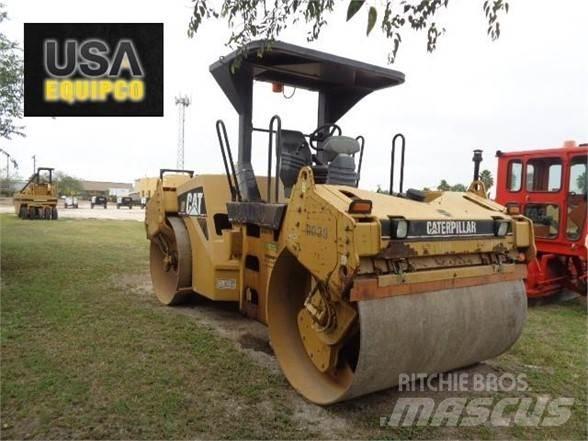 CAT CB-534DXW Valjci sa jednim bubnjem