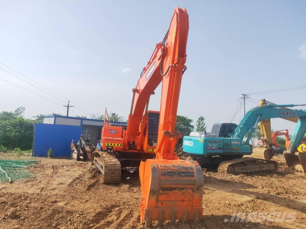 Doosan DH220LC-7 Bageri guseničari