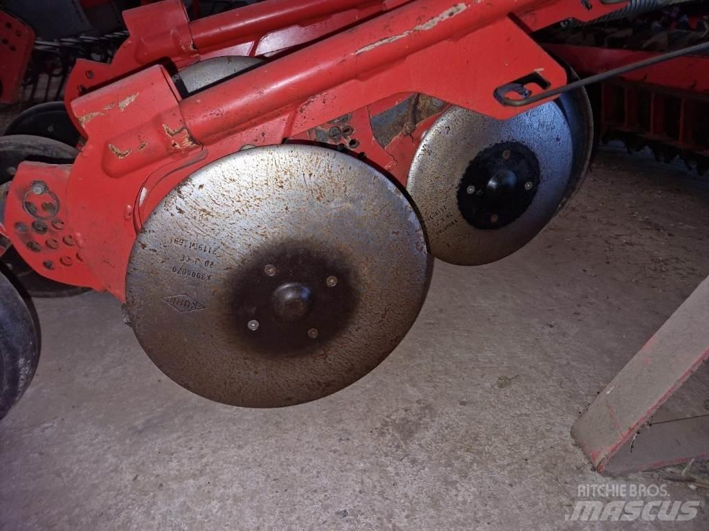 Kuhn HR4003D Kombinovane sejačice