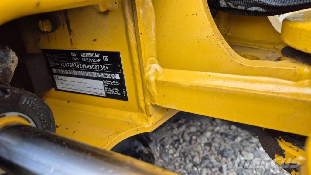CAT 302 CR Mini bageri < 7t