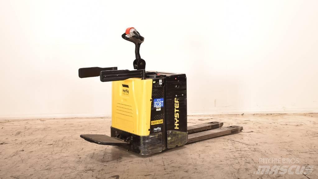 Hyster P 2.0 S Nisko podizni električni viljuškar sa stajalištom
