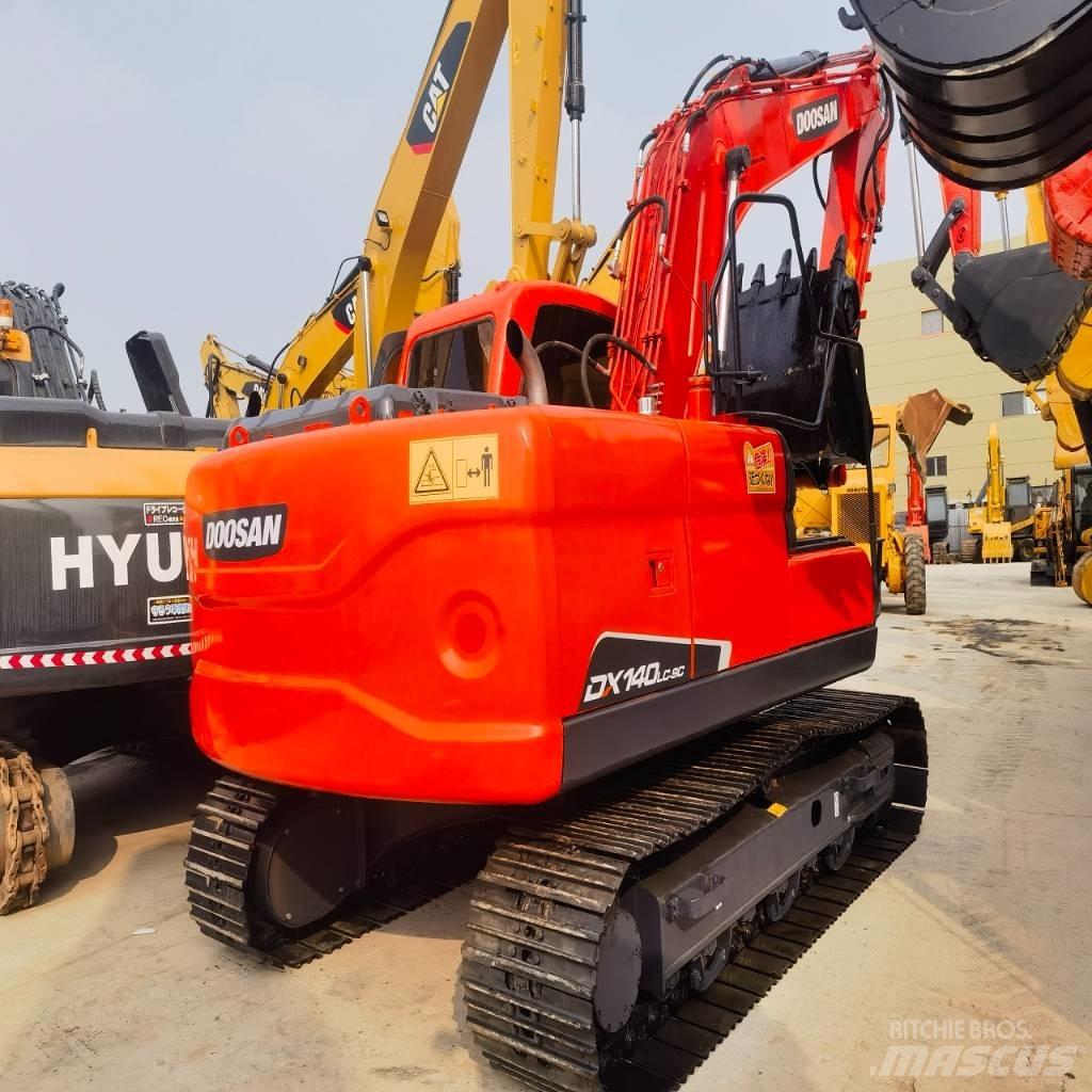 Doosan DX 140 Bageri guseničari