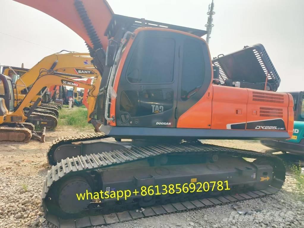 Doosan DX 225 Bageri guseničari