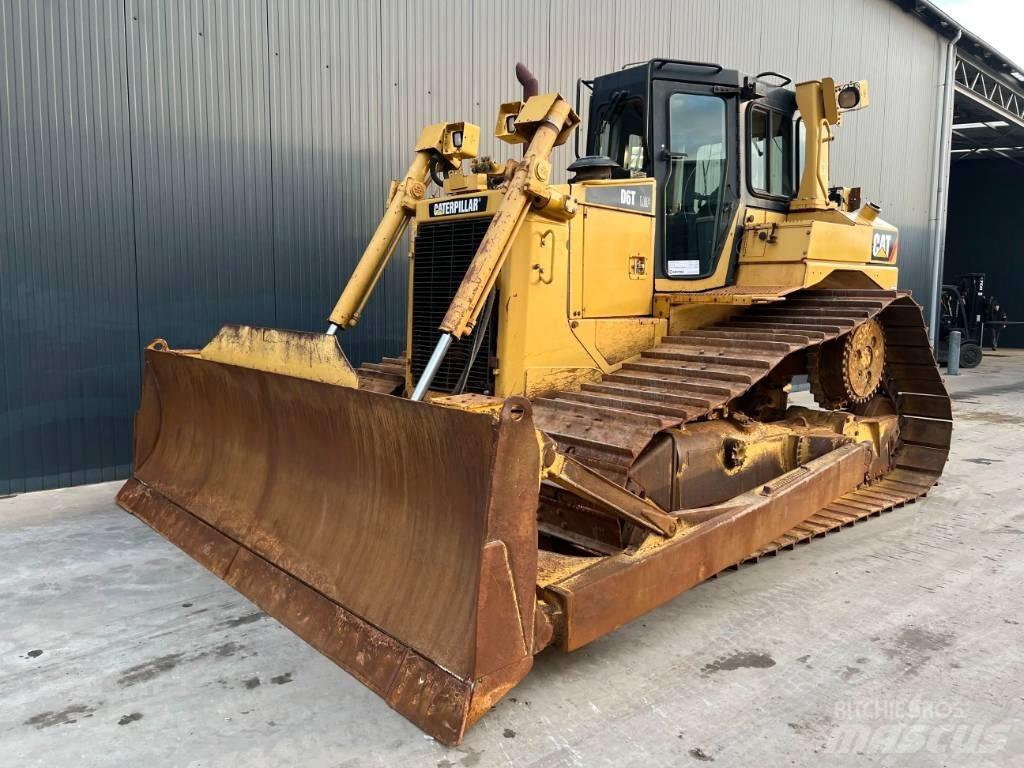 CAT D6T LGP Buldožeri guseničari