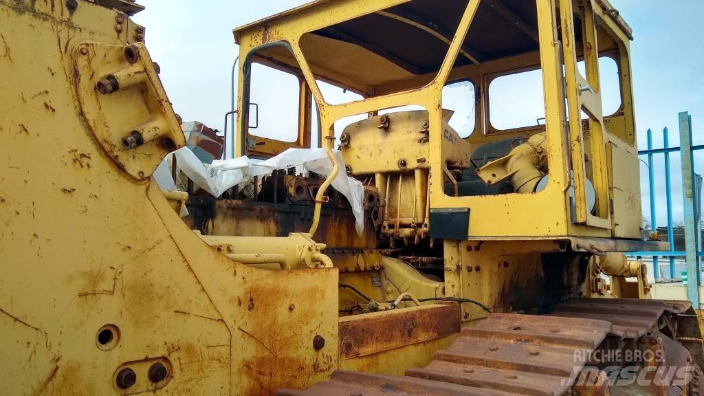 CAT D8K  (POR PIEZAS) Buldožeri guseničari