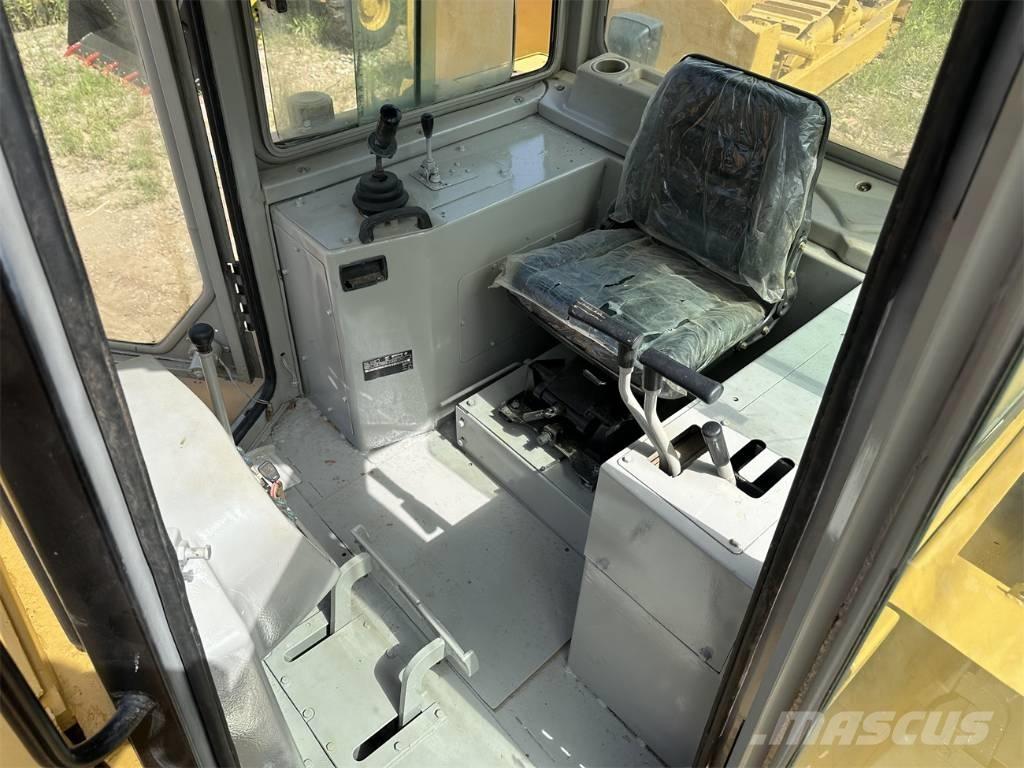 CAT D 6 G Buldožeri guseničari
