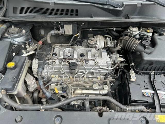 Toyota RAV-4 Automobili