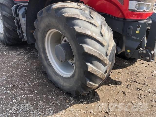 Massey Ferguson 7624 Traktori