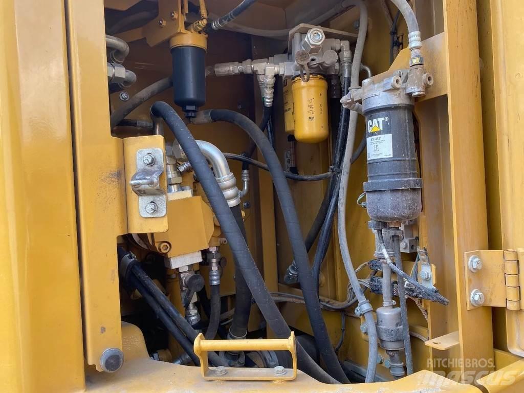 CAT 325F Bageri guseničari