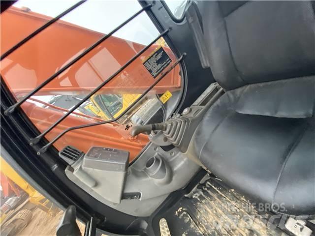 Hitachi ZX240G Bageri guseničari