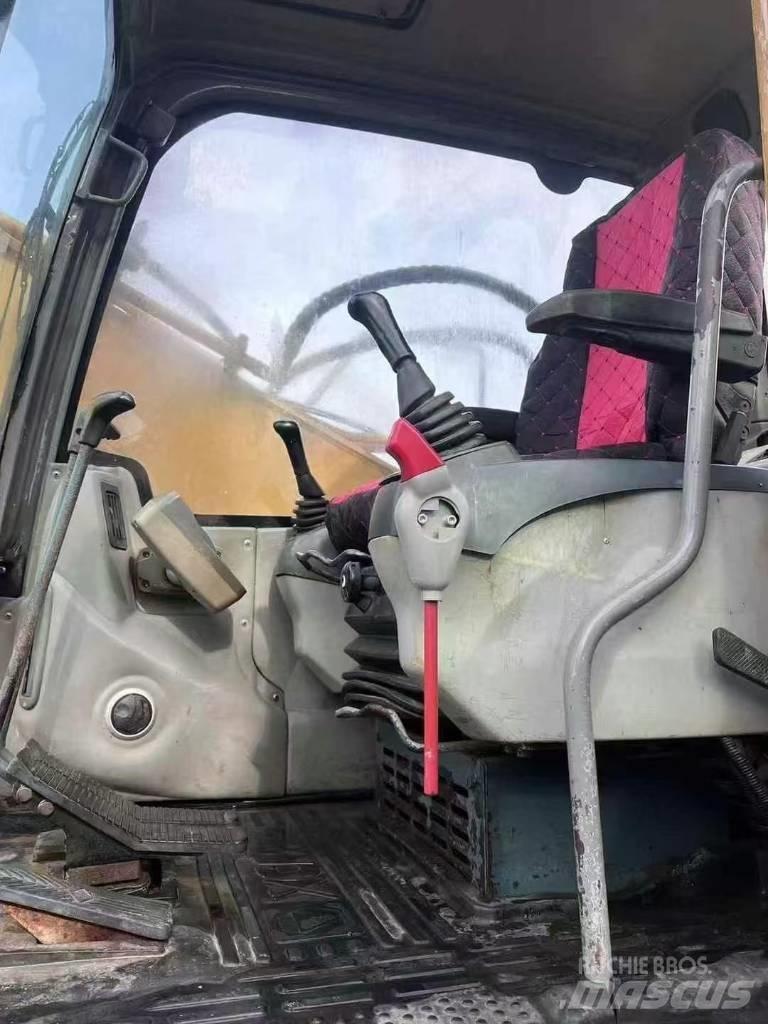 XCMG XE 215 DA Bageri guseničari
