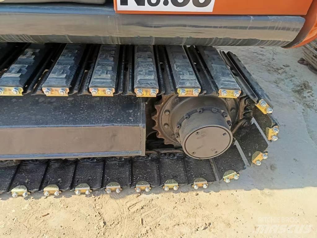 Hitachi ZX 70 Midi bageri 7t – 12t