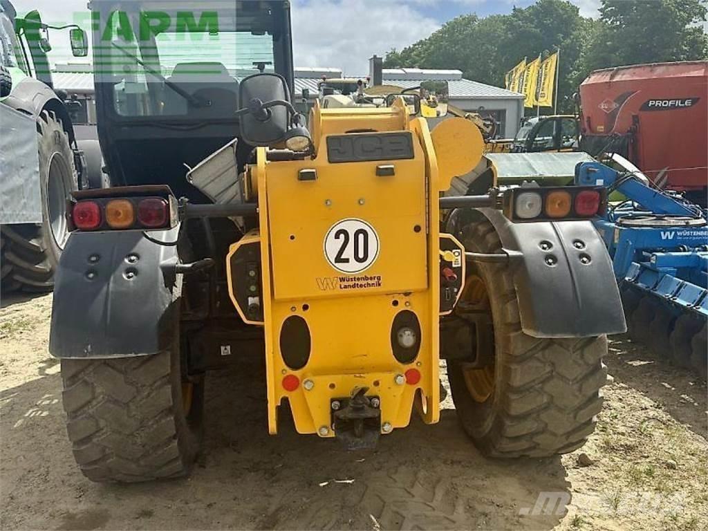 JCB 542-70 Poljoprivredni teleskopski utovarivači