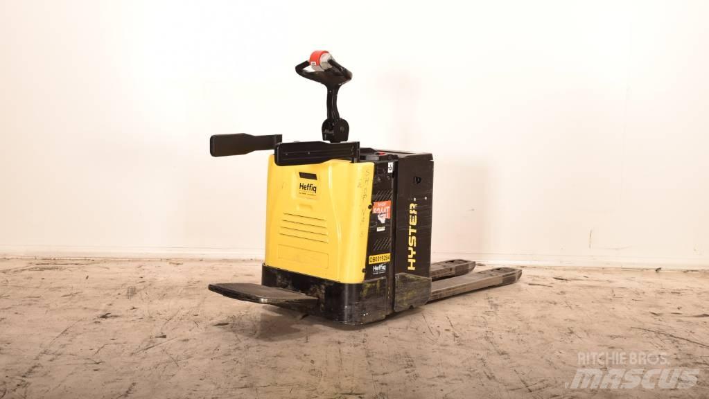 Hyster P 2.0 S Nisko podizni električni viljuškar sa stajalištom