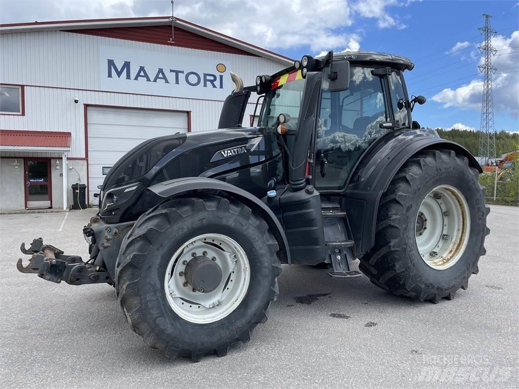 Valtra T234 A Traktori