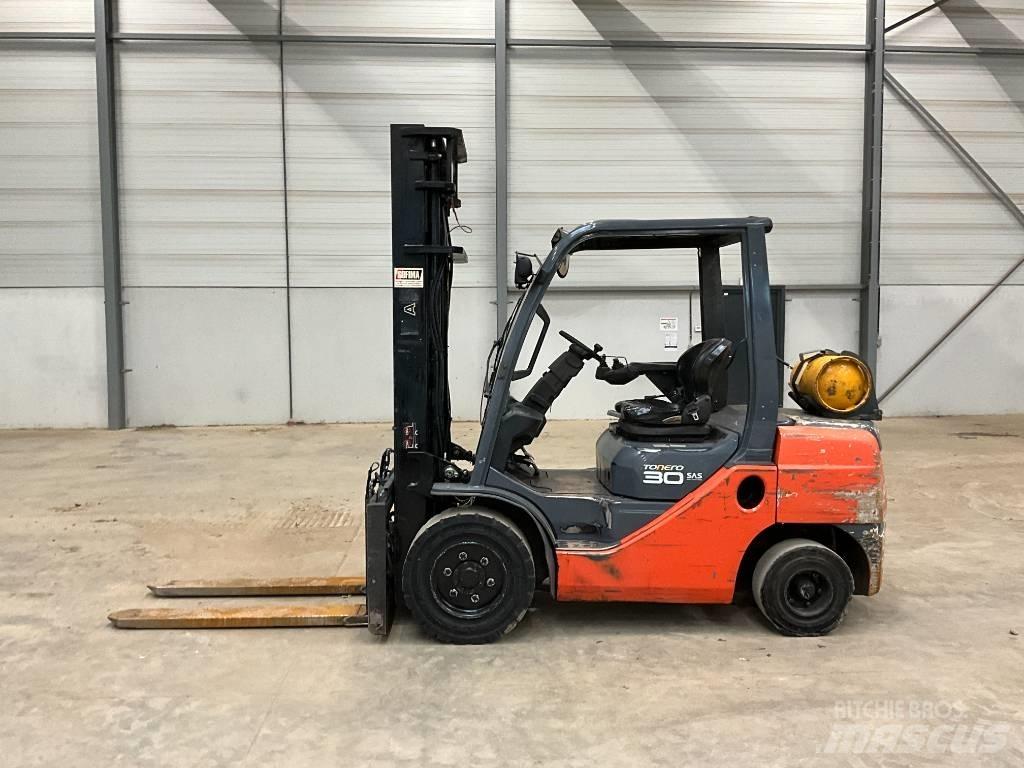 Toyota Tonero 30 Plinski viljuškari