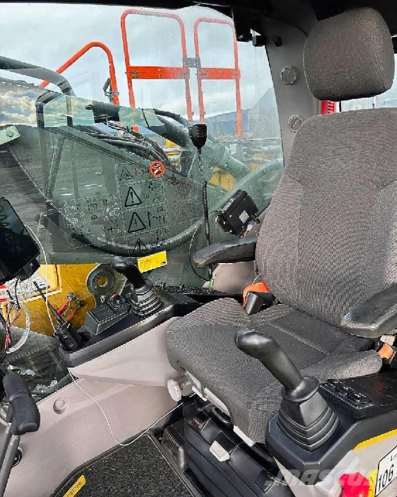 Volvo EC 480 E L Bageri guseničari