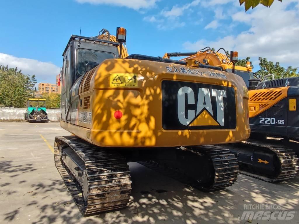 CAT 320D2 Bageri guseničari
