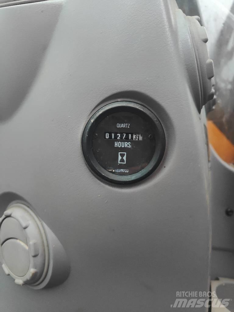 Volvo ECR 235 C L Bageri guseničari