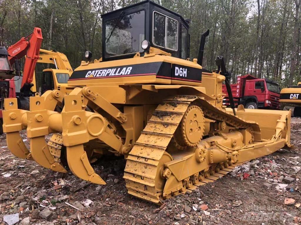 CAT D6H Buldožeri guseničari