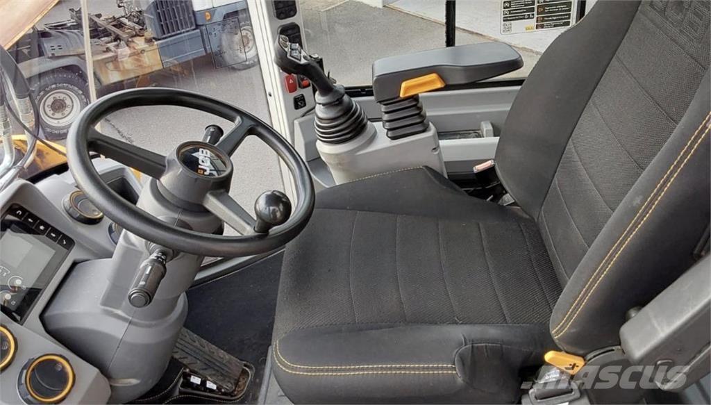 JCB 427 AGRI Utovarivači na točkove