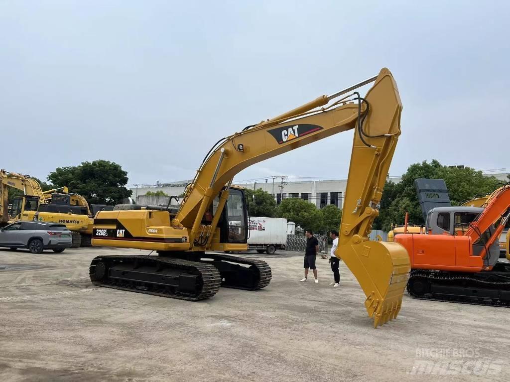 CAT 320 B L Bageri guseničari