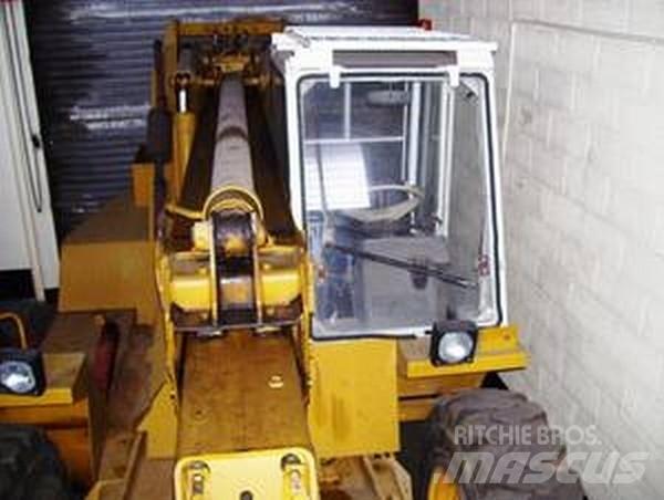 JCB 530B-4HL Vanterenski viljuškar