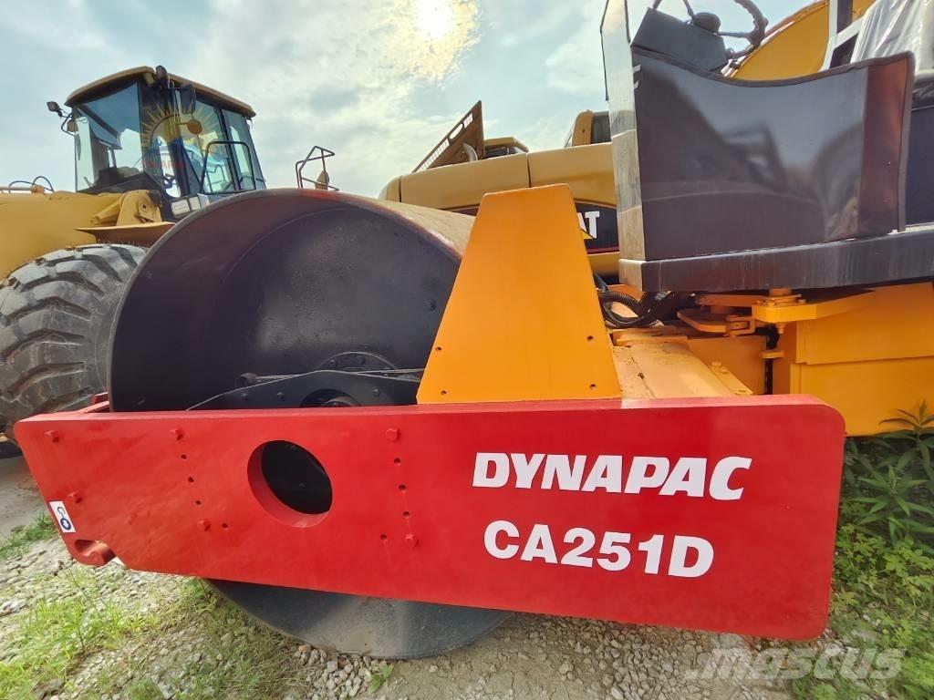 Dynapac CA 251 D Valjci sa jednim bubnjem