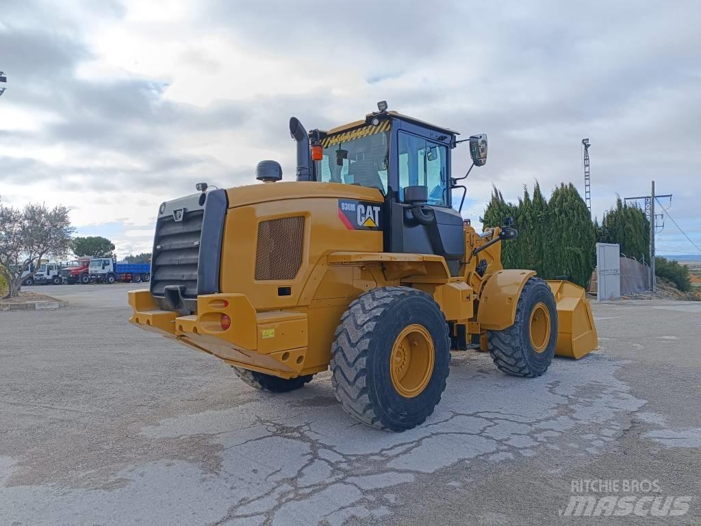 CAT 930M Utovarivači na točkove