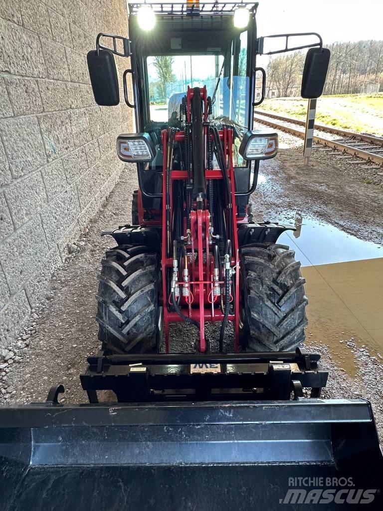  sonstige A08 Skid steer mini utovarivači