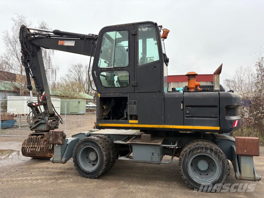 Hitachi FH 130.3 Bageri guseničari