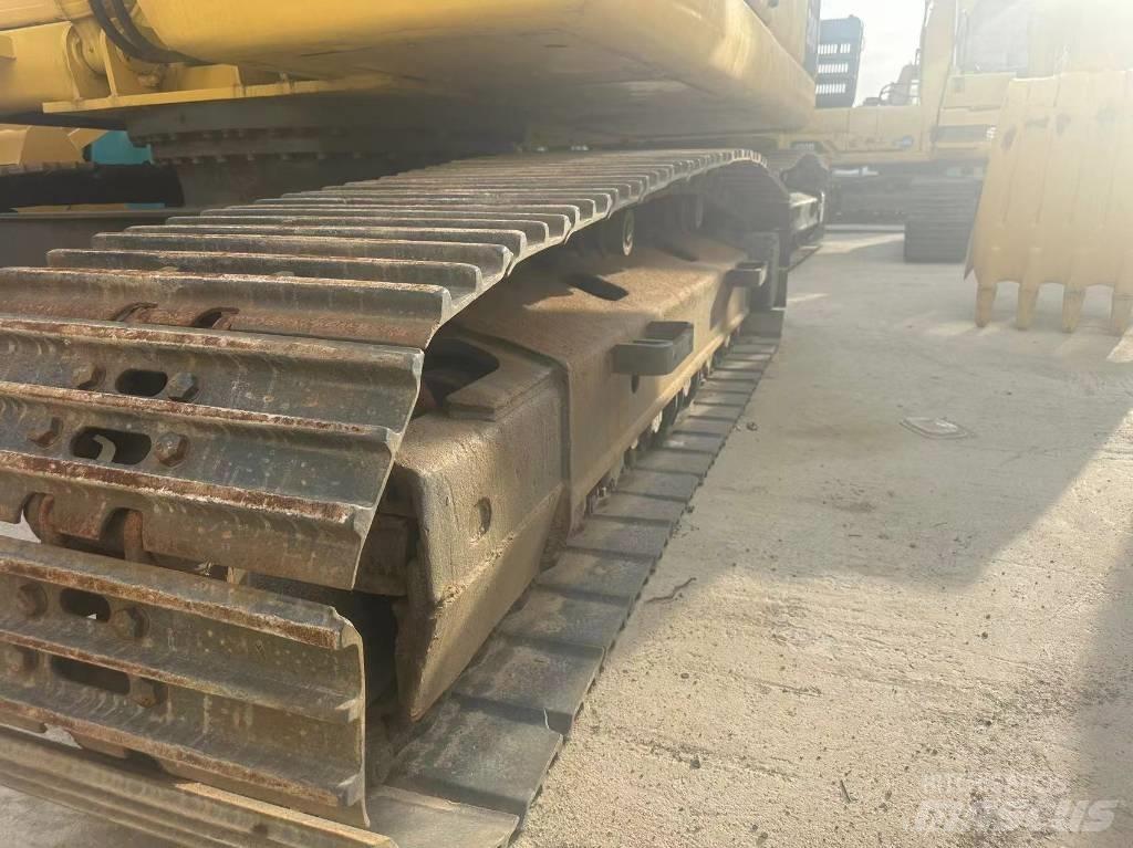 Komatsu PC 200 LC-7 Bageri guseničari
