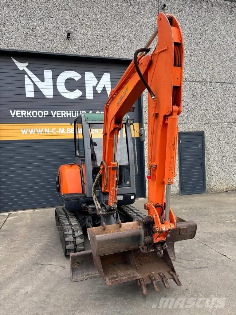 Hitachi ZX 30 Mini bageri < 7t