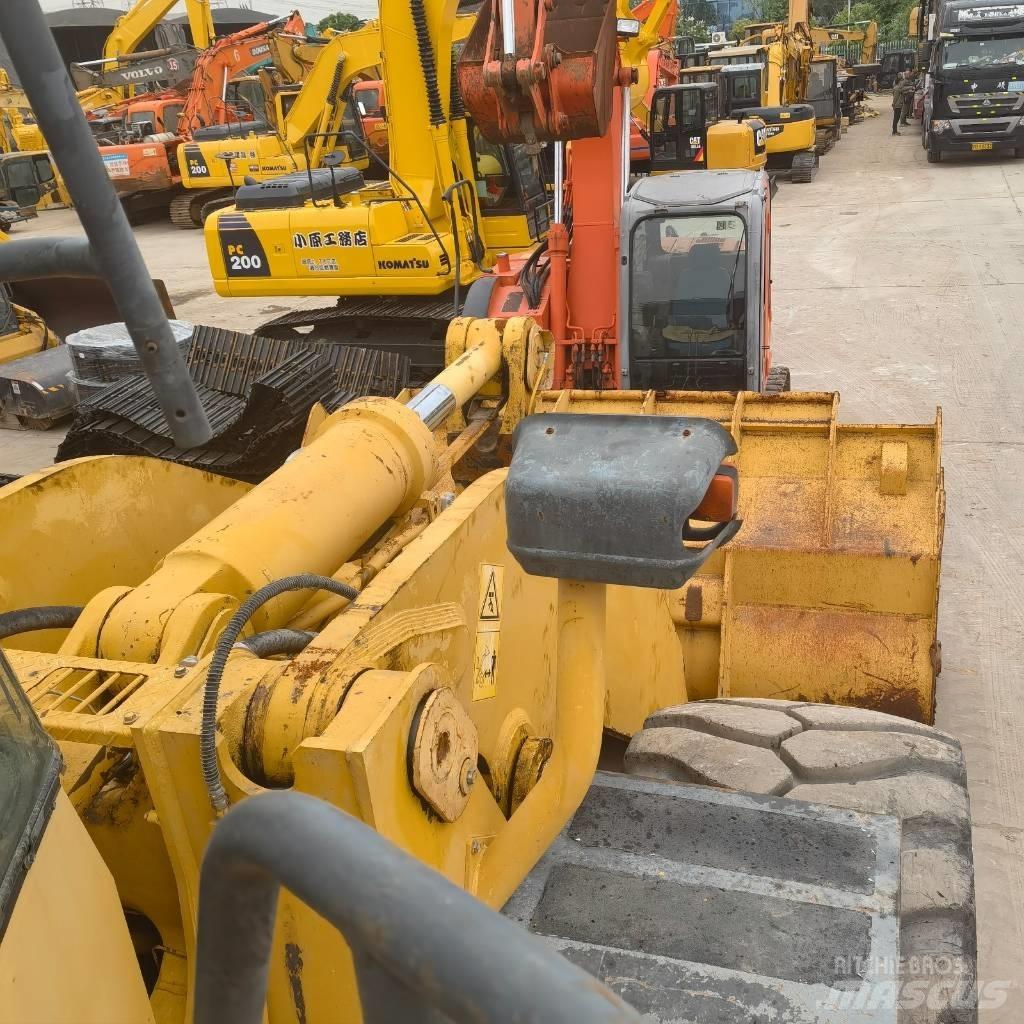 Komatsu WA 600-6 Utovarivači na točkove