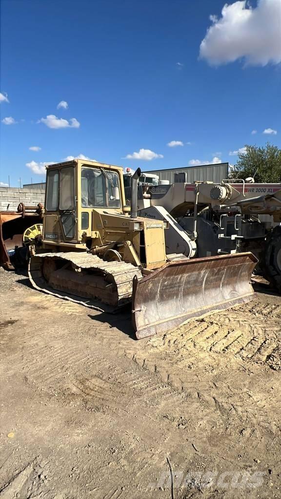 CAT D 4 C Buldožeri guseničari