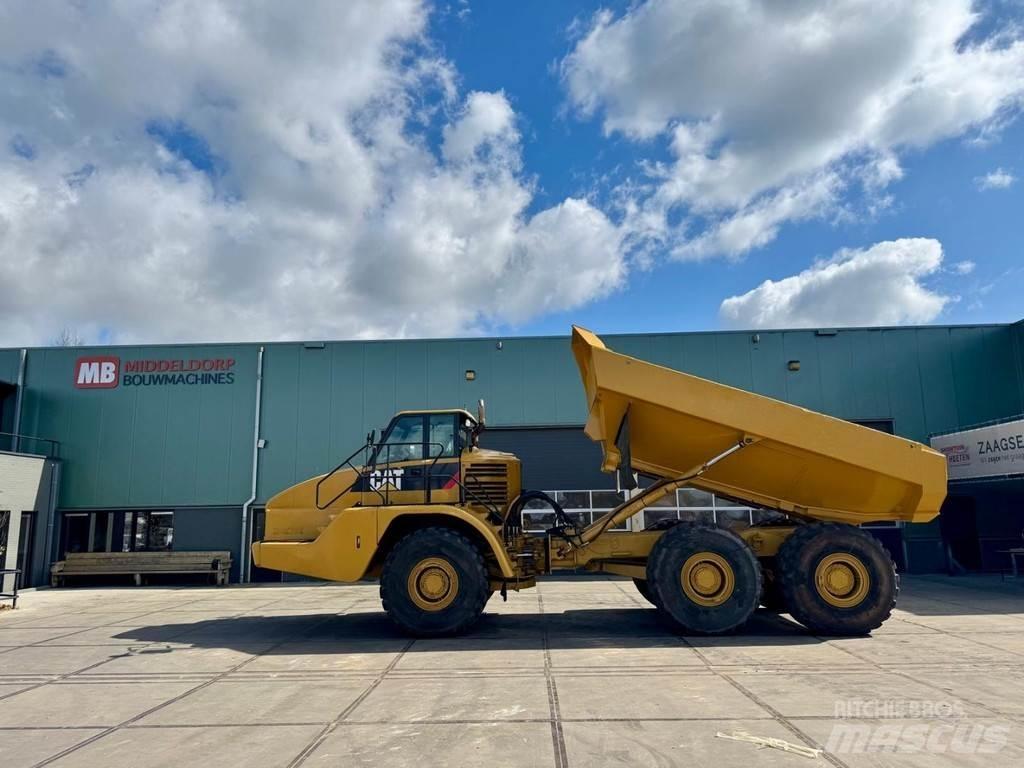 CAT 735 Damperi za gradilište