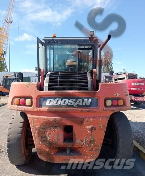 Doosan D160S-5 Dizelski viljuškari
